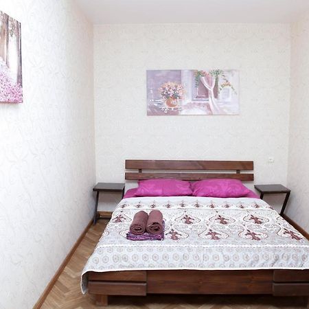 Apartments On Yavornitsky Av. Dnepropetrovsk Exterior foto